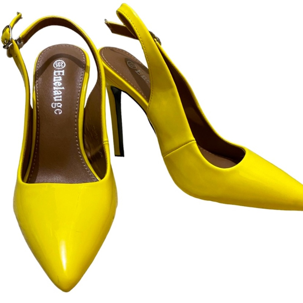 Bright, yellow pointy toe, slingback high Heels